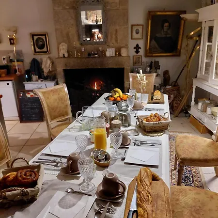 Manoir De La Chapelle Bed & Breakfast